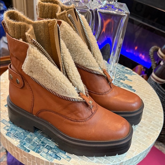 NWT Sam Edelman Brown Shearling-Lined Winter Boots size 8.5 - Picture 1 of 9